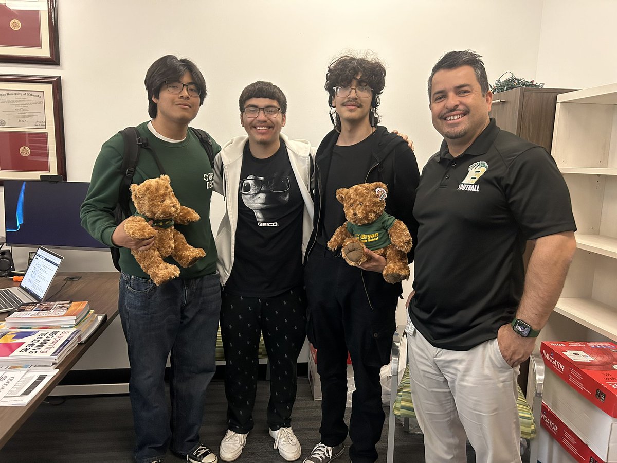 The final teddy bears were earned and awarded today <a href="/OPS_BryanHigh/">Bryan High School</a>! The bears are earned by living our values: compassion, inclusiveness, pride, and resilience. #tradition #earnit #WeAreBryan #LosOsos