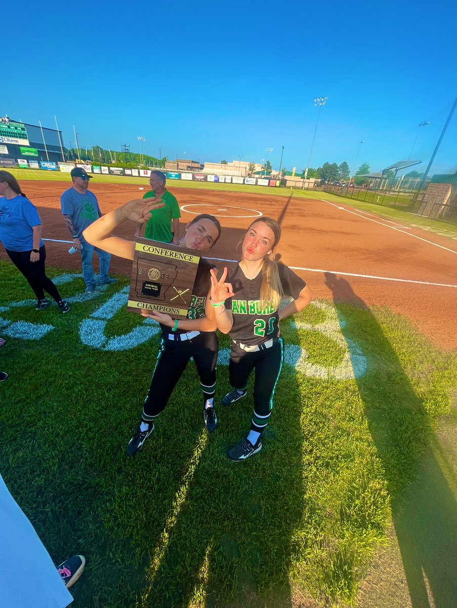 ashlyn michael tweet media