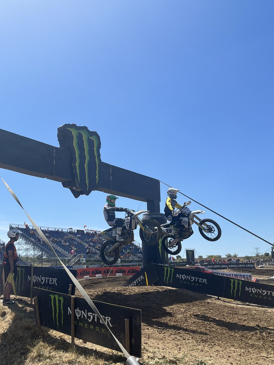 intuXanadu's tweet photo. Menudo fin de semana tan espectacular el que hemos vivido, ¡un año más se volvió a celebrar el MXGP en intu Xanadú! Aquí os dejamos un mini resúmen de todo lo que hemos disfrutado🤩 https://t.co/dJxEnGR5dx