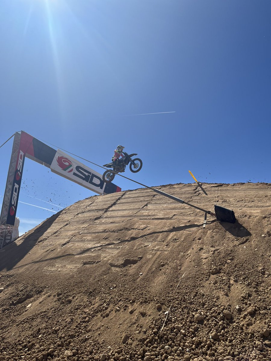 intuXanadu's tweet photo. Menudo fin de semana tan espectacular el que hemos vivido, ¡un año más se volvió a celebrar el MXGP en intu Xanadú! Aquí os dejamos un mini resúmen de todo lo que hemos disfrutado🤩 https://t.co/dJxEnGR5dx