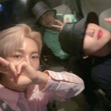 doodiesooth's tweet photo. waktu nya jalan-jalan 🙇🏻‍♀️💗
#NSD #NCTzenSelcaDay #JAEMIN #RENJUN #CHENLE #NCT @NCTsmtown https://t.co/VZ64PLn7cH