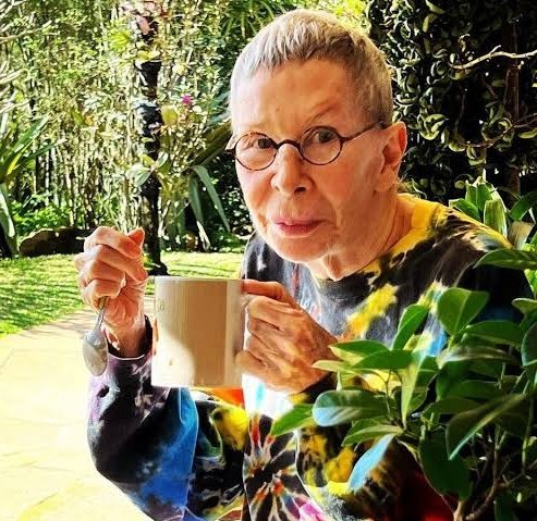the queen of brazilian rock, one of the nicest people in the world and ringo starr's biggest fan died today at age 75. i celebrate her life and can confidently say that her legacy as an artist and person will be eternal

viva rita lee!