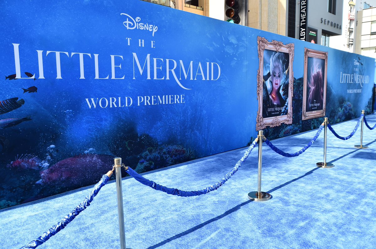 DaniMoreMagic's tweet photo. Así de increíble se veía el Paseo de la Fama de Hollywood para la premiere mundial de #LaSirenita que se estrenará en cines el 26 de Mayo #TheLittleMermaid @DisneySpain https://t.co/0Oe2o24rXY