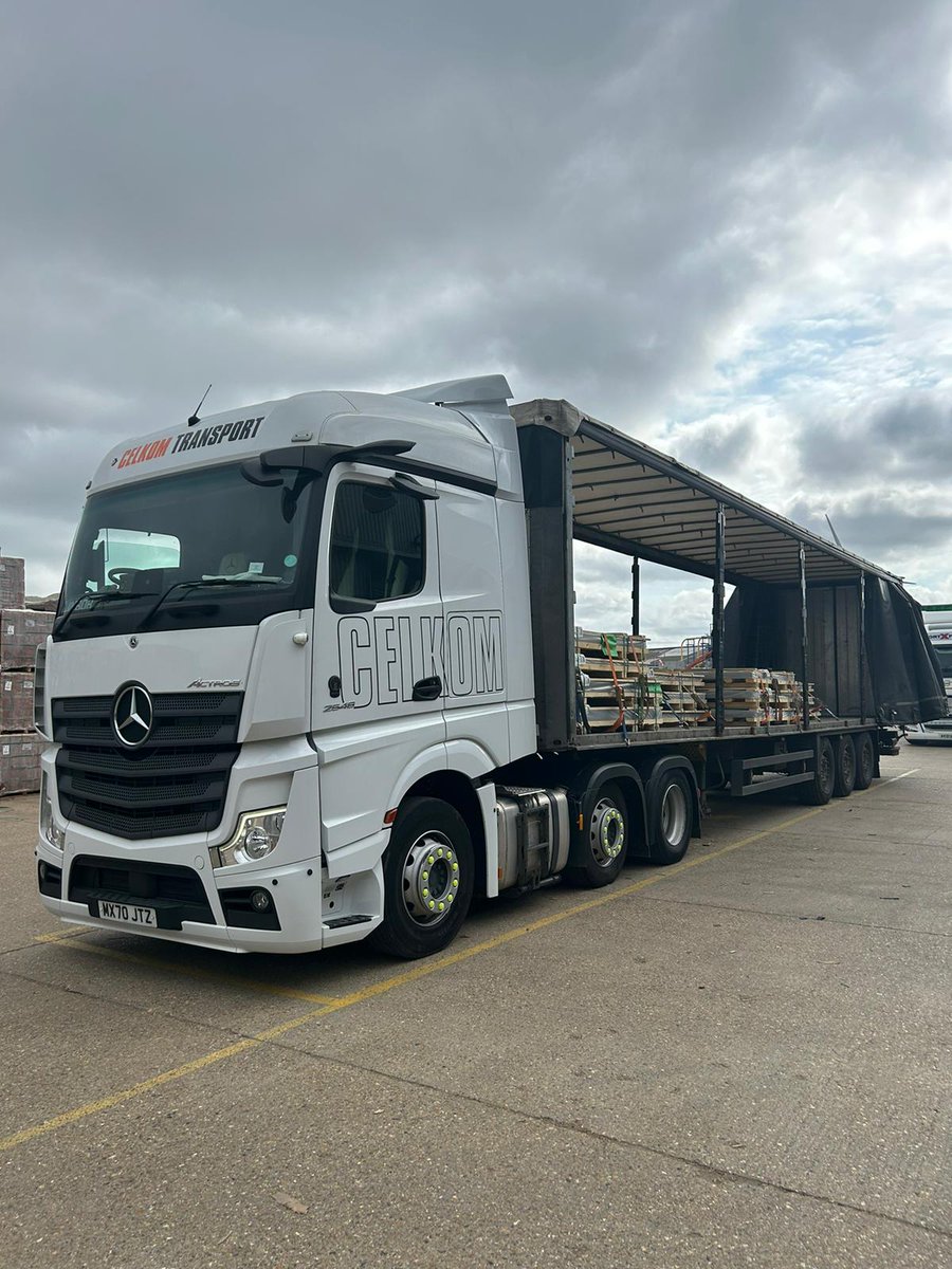 Back to business after a long weekend, we hope you have had a great weekend - back to a busy week ... Just the way we like it 🤍👌💪

#celkom #busyweek #greatweekend #pallettrack #anyload #anylocation #grateful