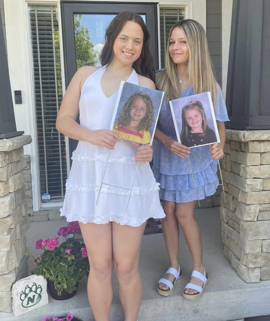 LIBERTYSCHOOLS's tweet photo. We are seeing a lot of posts from our Class of 2023 families as their students have arrived for their last day of school with us in LPS. They are likely asking the question "Where have these last 13 years gone?" 🎓
#ShareTheGoodLPS #InThisTogetherLPS #LPSLeads https://t.co/VHRgftptMQ