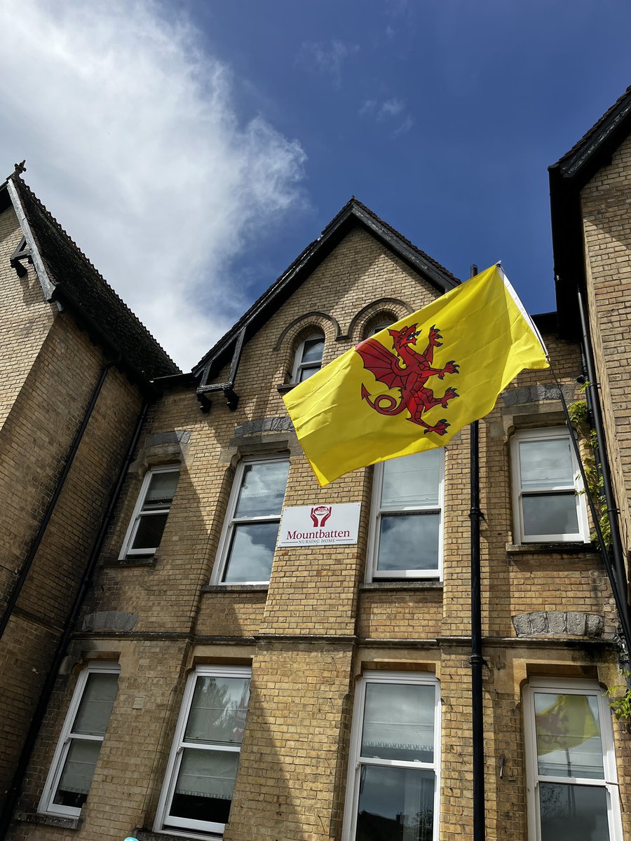 MountbattenNH's tweet photo. Our Somerset Flag is up and flying in readiness to celebrate @Somerset_Day on the 11th May 2023. 

What’s your favourite place or thing to do in our glorious county? 

#somerset #cidercountry #lovewhereyoulive https://t.co/A3CUnUhVkK