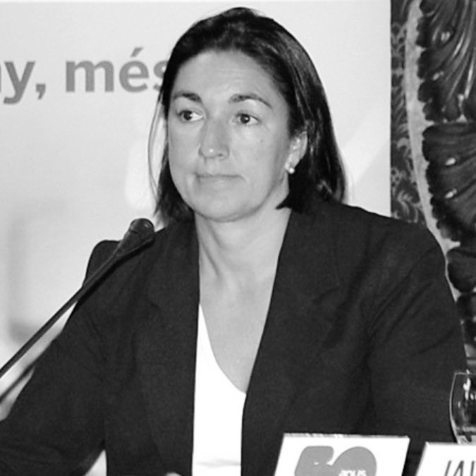 coffeeandcom's tweet photo. 🗣️ Rosa M. Anguita Garrido, directora de Comunicació Corporativa de Caprabo

📌 “El Director de Comunicación Corporativa seguirá siendo necesario, para marcar pautas, timing, camino y determinar el resultado que se proyecta para el futuro de la marca”
#blanquernafcri https://t.co/rE4aAh6E2c