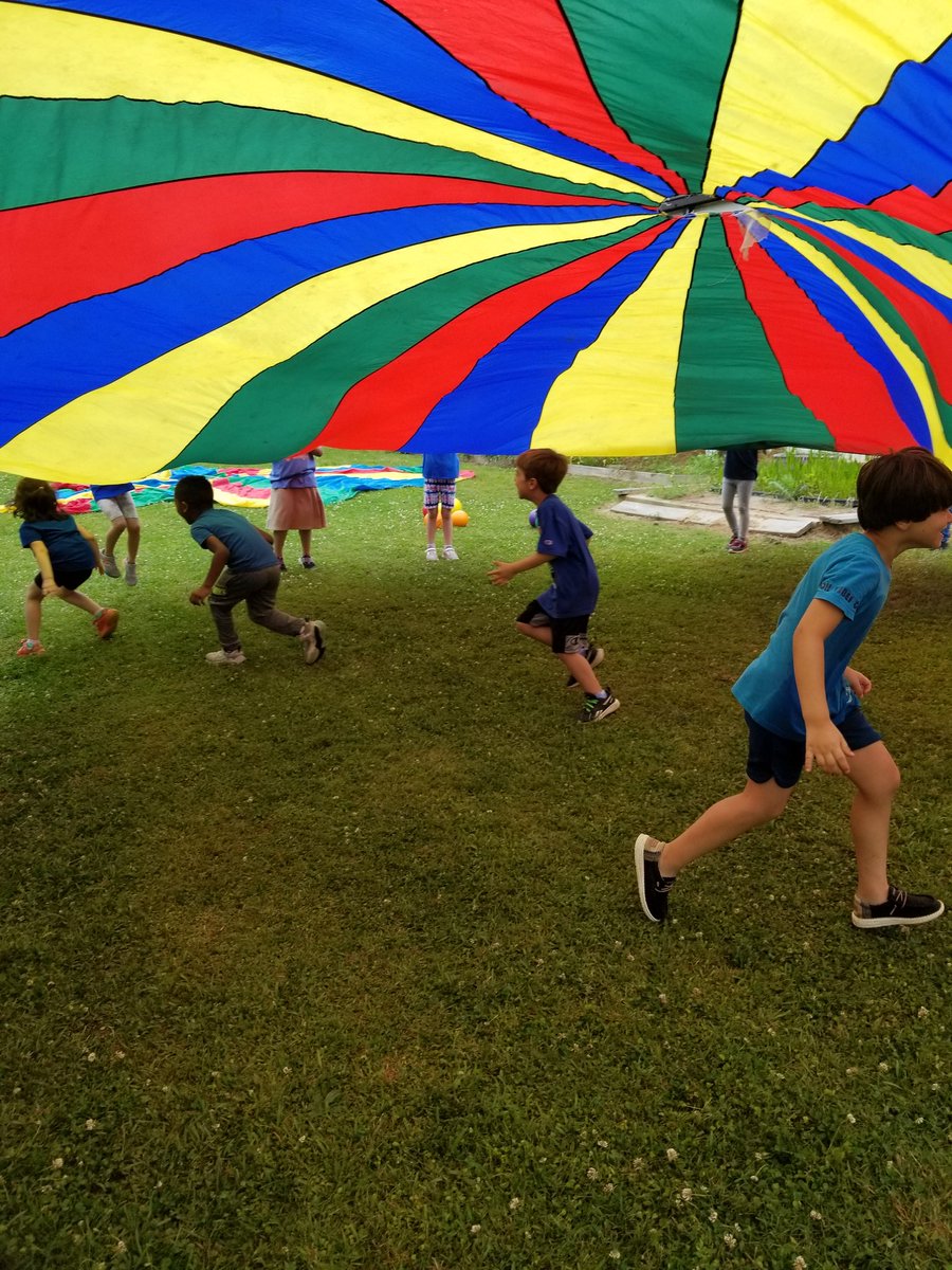 healytechnology's tweet photo. #EastvalleyEagle Field Day Fun https://t.co/ur64wqd1ae