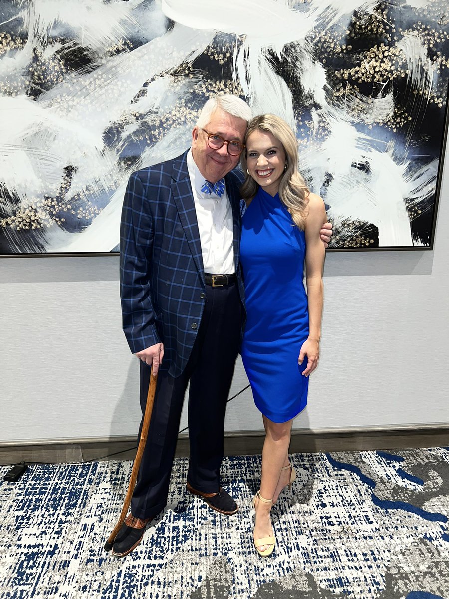 •THANK YOU NCESF ✨
Sunday night, I was elated to turn in multiple benefactor scholarships to earn additional scholarships this year at Miss North Carolina.
McNeil Chestnut, thank you for all you do to make this happen! 
#missdurham #missnc #missamerica #scholarship