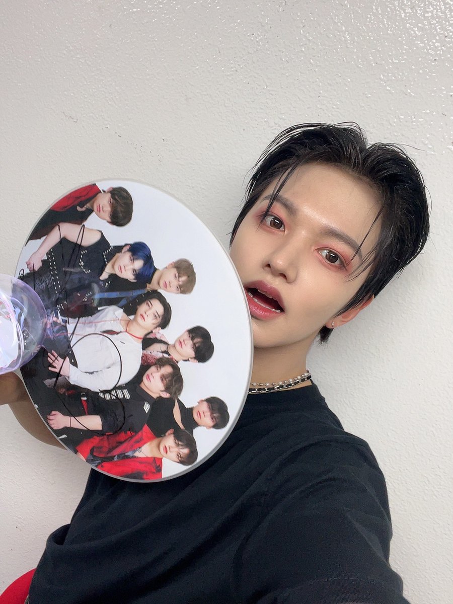 BAE173_member's tweet photo. [#��] 

엘스 3일 동안 잊지 못할 추억 만들어주셔서 너무 감사합니다 콘서트 때 호응도 너무 잘해주시고 엘스가 행복해하는 게 보여서 너무나도 행복했어요 앞으로도 우리 엘스한테 행복한 날들만 줄게요❤❤ 

#BAE173 #비에이이173
#BIT https://t.co/fGkY64G0iK