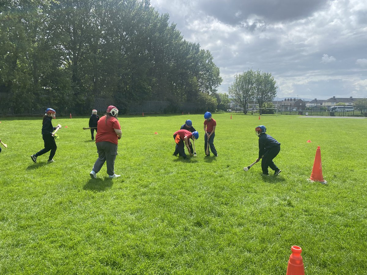 Laura Carolan tweet media