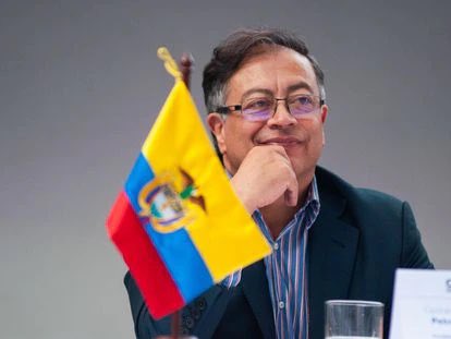 ElizbethCristi7's tweet photo. Petro es lo mejor que le ha podido pasar a Colombia 🇨🇴 Gracias por devolvernos la esperanza. 

Comparta y te sigo. ❤️ https://t.co/VZphxaeT8r