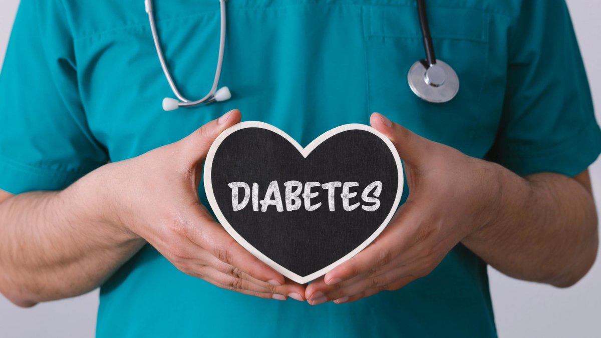 18+ and living with diabetes?

When was the last time you had your annual foot check?

Our #TeamUHD researchers together with <a href="/bournemouthuni/">Bournemouth Uni</a> have developed a new device to check feeling in your feet and want you to try it out! 🦶🏼

#BUUHDtogether

uhd.nhs.uk/news/latest-ne…