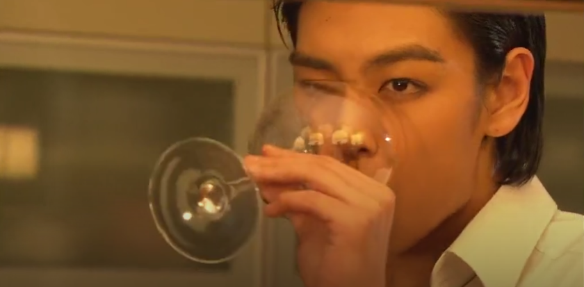 tabisdimples's tweet image. rewatching iris because why not vick is so HOT