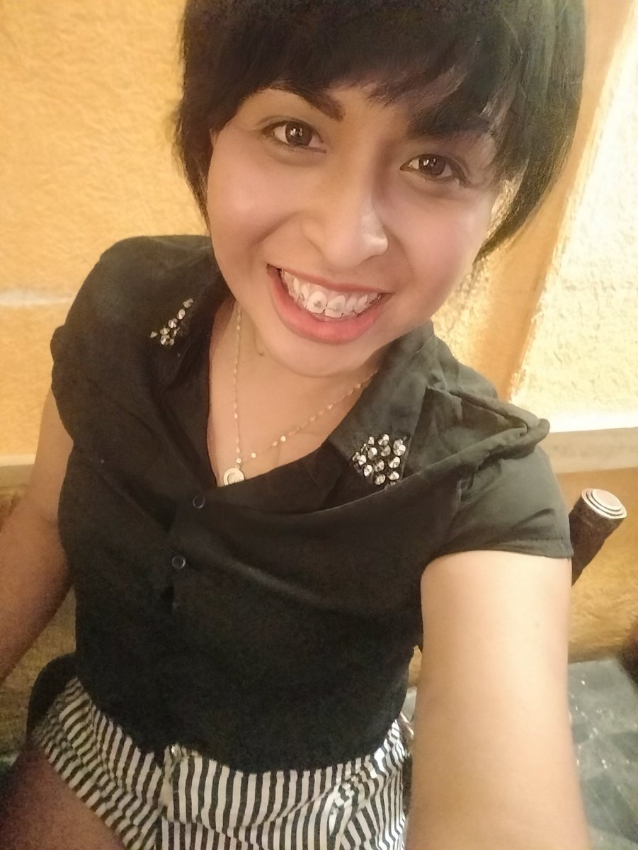 MaximilianAbbot's tweet photo. https://t.co/JcWRvulVod
@DiosaAztecaPob 
@MillianaAbad 
Ya recuperada de la infección por comer tacos de barbacoa en la calle .... https://t.co/yxbE1WmRgX