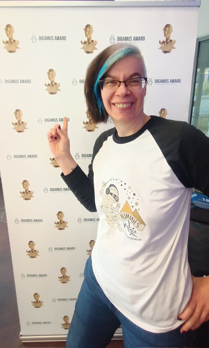 Roxane Bicker 𓏞 𓆌 | @roxane@literatur.social 📯 tweet media