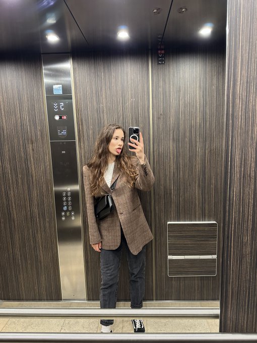 What&rsquo;s your favorite way to be seduced? 😏#onlyfansgirl #onlyfanscreator #model https://t.co/l1tzJ0HA<a href="/tag/onlyfansgirl"class="tags">#onlyfansgirl</a><a href="/tag/model"class="tags"><span>#model</span></a><a href="/tag/onlyfanscreator"class="tags"><span>#onlyfanscreator</span></a>