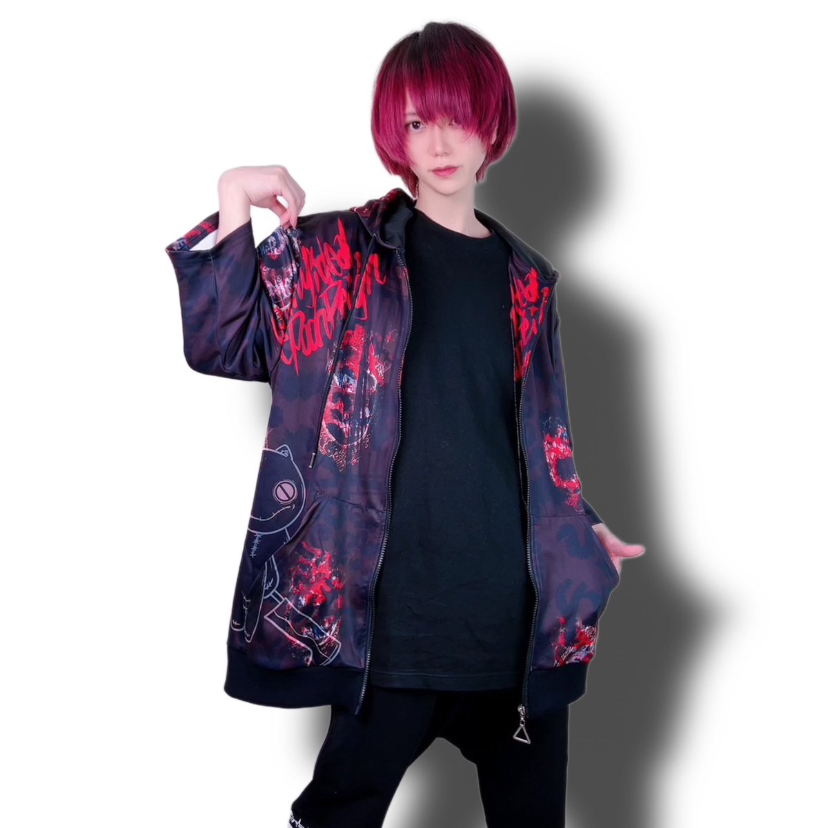 NieR_tokyo's tweet photo. 🎁本日〆切プレゼント企画🎁

当店オリジナル"MIRROR ZIP OUTER"を

🎁3名様にプレゼント🎁

ユニセックスアイテムです🐰

◼応募方法
フォロー(@NieR_tokyo) &amp; RT
◼締切〆  本日24時

※鍵垢の方も対象内です。

※こちらは〆切後販売予定の商品になります。

是非ご参加ください🙇‍♂️🙇‍♀️ https://t.co/lhbkb5x6iz