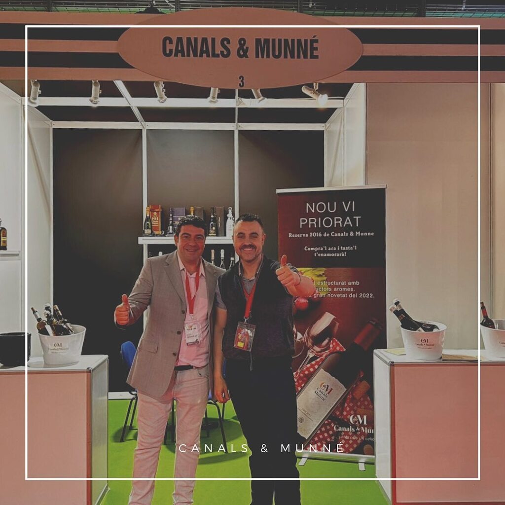 Fira internacional de Valladolid Fenavin 2023. A FENAVIN es donen cites expositors nacionals i internacionals d'Hotels, Restaurants, Begudes alcohòliques, Comerç, Celler i Vi. Fenavin se celebra des de fa 12 anys!

Feria internacional de Valladolid Fenav… instagr.am/p/CsBmwrvMa7U/