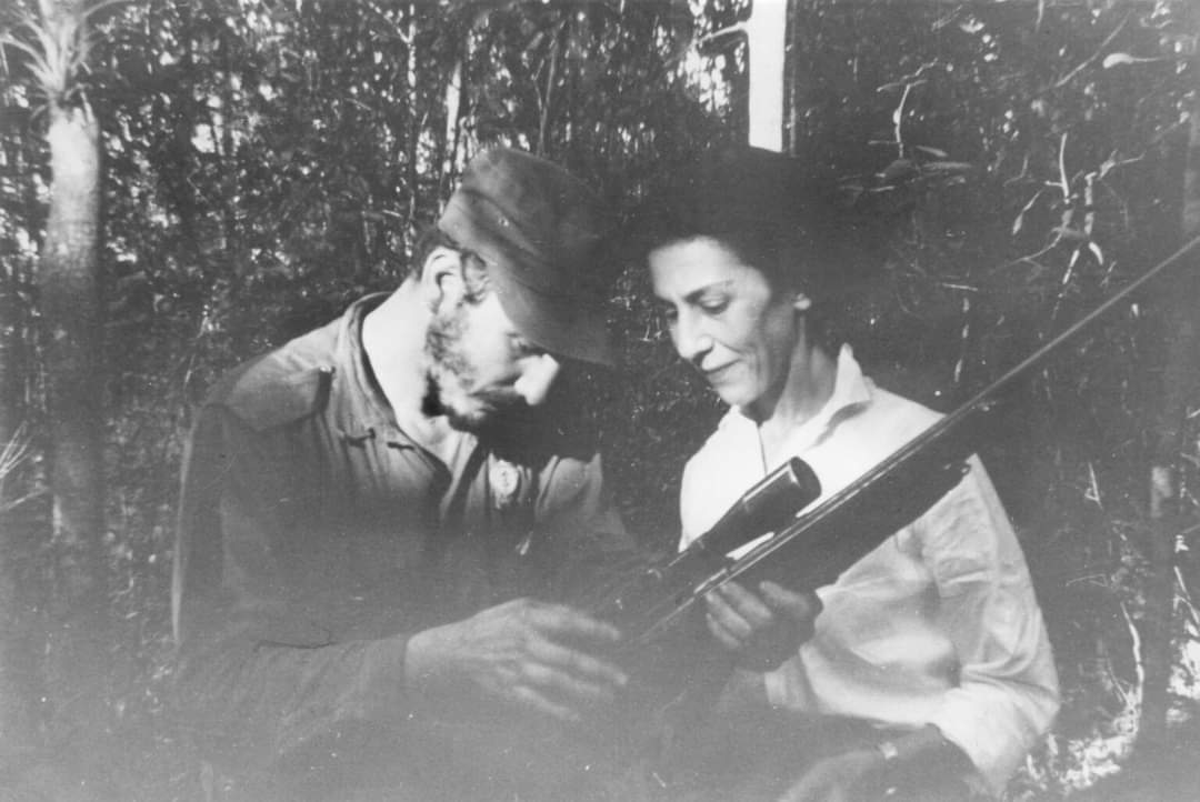 bmc_marcos's tweet photo. Celia, de los Desamparados como aclaraba su nombre entero, nació el 9 de mayo de 1920.
 Sobre ella escribió Pedro Álvarez Tabío:“fue para los combatientes, la compañera, la amiga, la hermana, la madre en muchos casos".
 En el 103 aniversario de su natalicio, toda gratitud y honra https://t.co/9afRqhYQWb