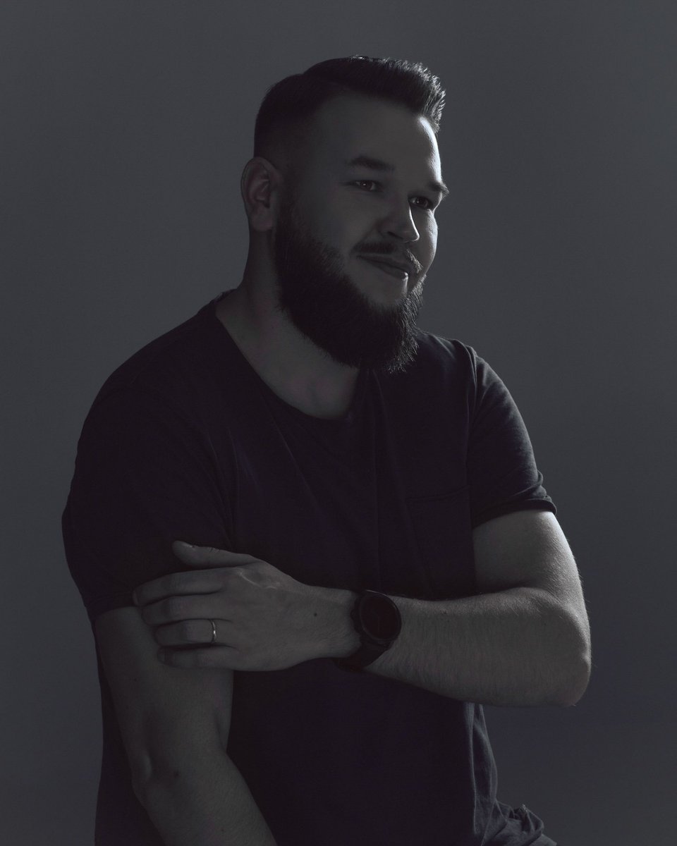 Porisuhdeneuvoja ja muut videosarjat pistää miettimään. 

Kerään aiheesta kommenteja Linkkarissa, joten jos sinulla on 1 minuutti tänään aikaa, niin käy kommentoimassa. Linkki alla!👇🏼

Kiitos. 🙏🏼

#markkinointiviihde 

linkedin.com/posts/heikkioi…