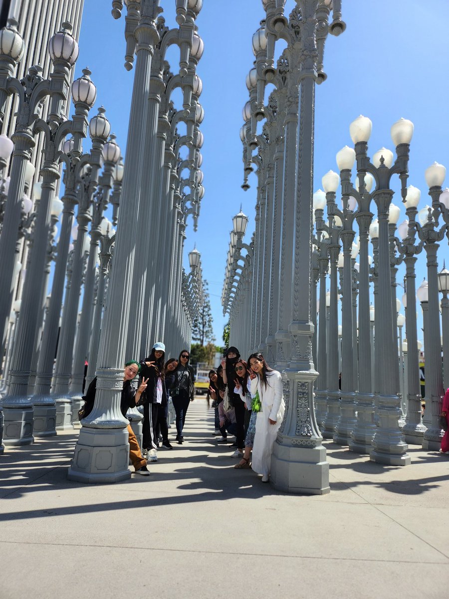 MTJJ_USA's tweet photo. MTJJ USA enjoyed a day out in the beautiful LA weather yesterday. Can't wait to support our handsome and talented CHANEL House Ambassador #WangYibo tonight @CHANEL 💚💚 https://t.co/voLUb6Gifa