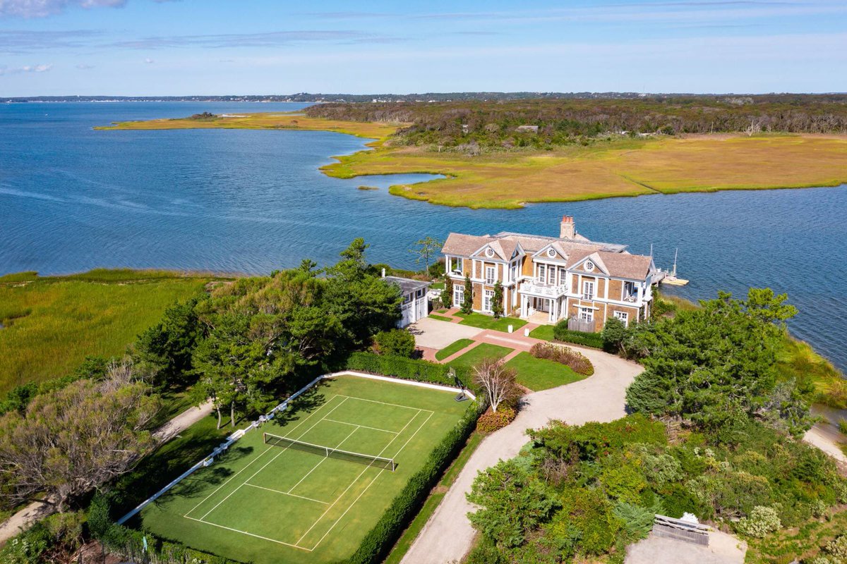 Real Estate Showcase tweet media