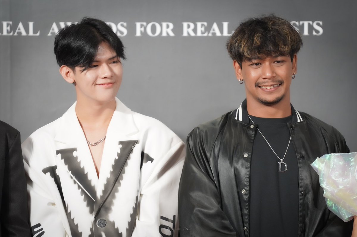 DevilGdeviL's tweet photo. ฝากค่ายน้องใหม่ไว้ในอ้อมอกอ้อมใจด้วยนะคะ 🥰

#TheGuitarMagAwards2023
#papadude https://t.co/7DLsvHtde3