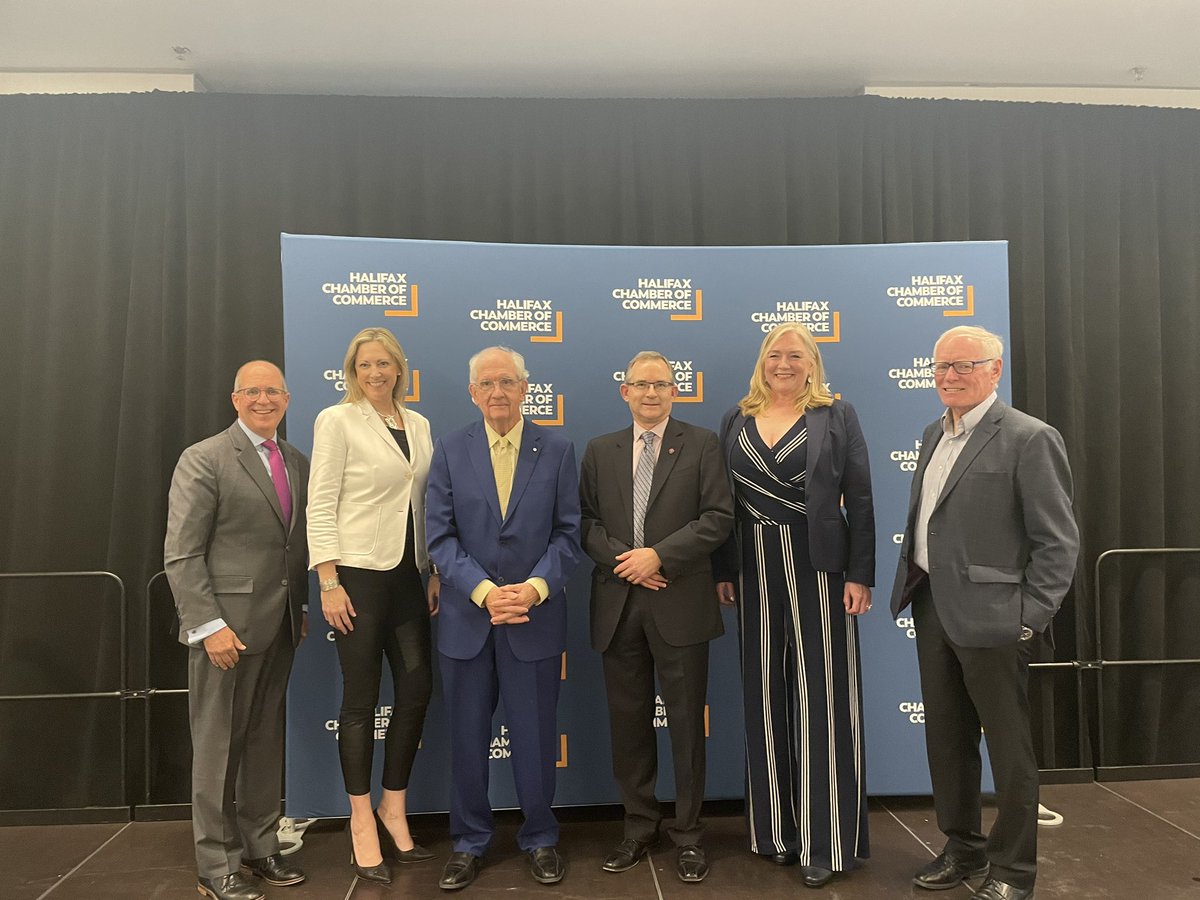 smuhalifax's tweet photo. A great debate was held today! Thank you to the @halifaxchamber and those debating! We learned so much! #WorldWithoutLimits https://t.co/NgXNZGjba8