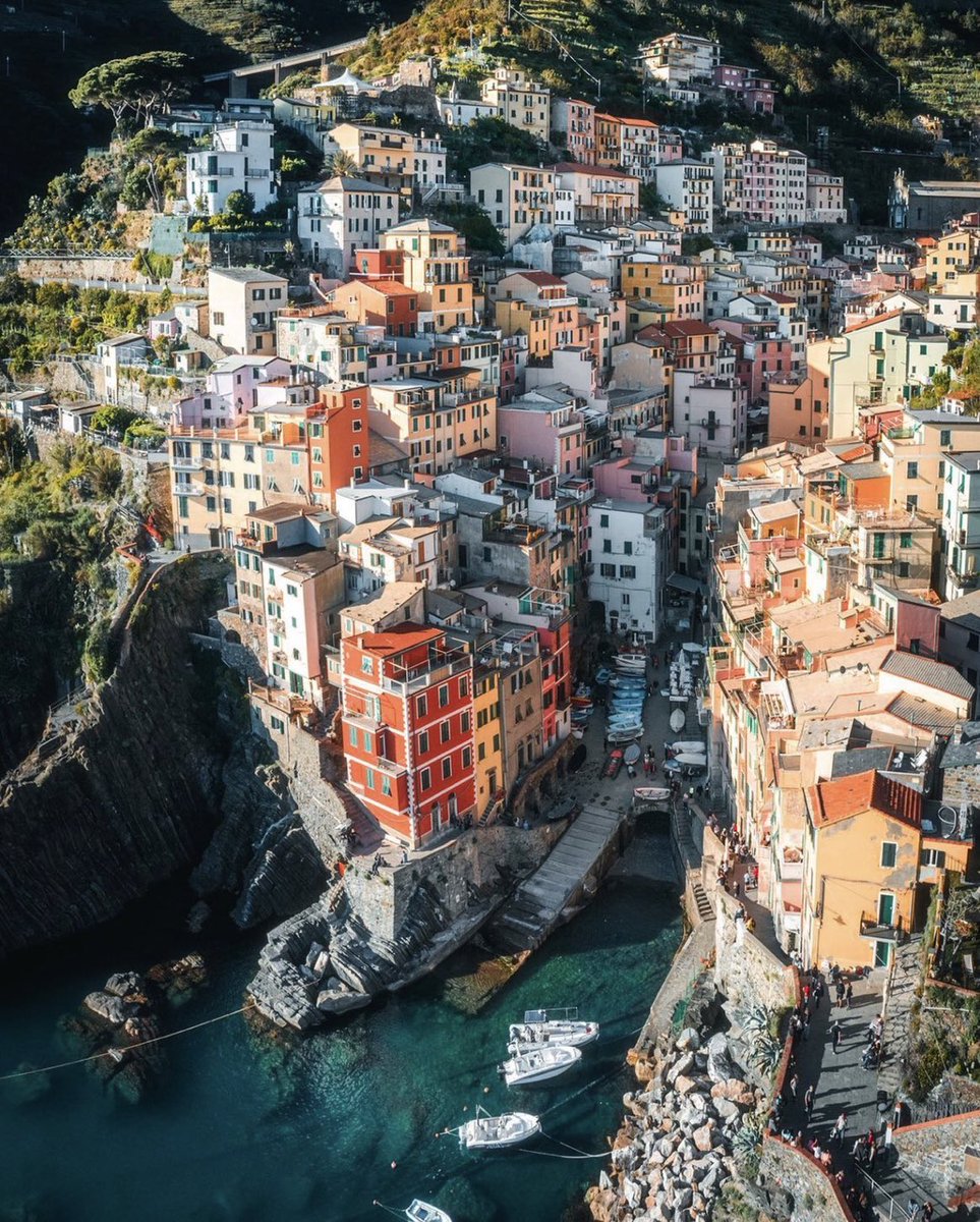 viewsoff's tweet photo. Italy. https://t.co/fCzBpLP0j9