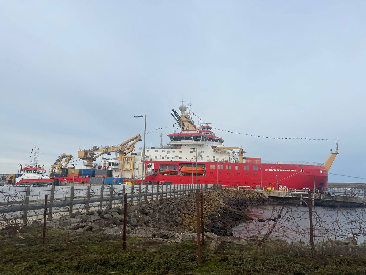 The RRS Sir David Attenborough opened her doors last week and Falklands Radio was invited on board! To hear from crew and scientists of the vessel listen to the news at 1215 and again at 1815! #boatmcboatface #bas #Antarctica #SirDavidAttenborough