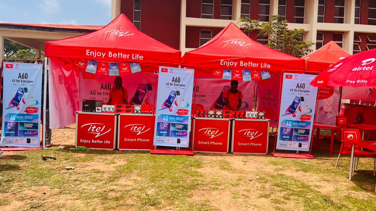 Fabulous__Jr's tweet photo. Airtel upgraded sims of students in Offa poly to 4G which means faster network to enjoy what they love doing. #itelinOffaPoly https://t.co/VvB7tv4xs6