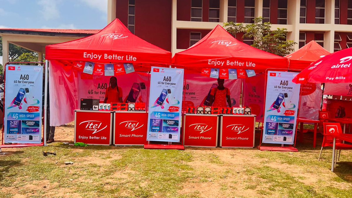 Fabulous__Jr's tweet photo. Airtel upgraded sims of students in Offa poly to 4G which means faster network to enjoy what they love doing. #itelinOffaPoly https://t.co/VvB7tv4xs6