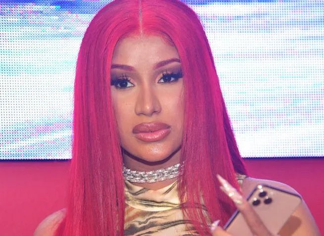 iheartdricki's tweet photo. @lyrically2020 @k4YR0z4y @gumptownbeast B**ch don’t ever let me hear u say Onika needs surgery 😭😭😭 byeee #OnikaWinsAgain #OnikaWinsAgain #Barfigang https://t.co/M9PrRs5fpL