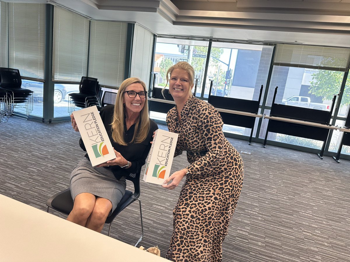 MrsGallardo1's tweet photo. It was so nice to meet in person. The KEP Math Workgroup has big things coming for Kern County. #whykep #mathcounts @4kyleatkin @WrightMath314 https://t.co/YHkCIgXz4s