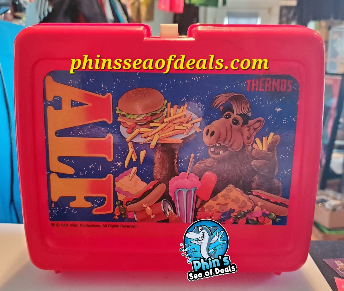 ALF fans
Interested? Send me a message
1987 plastic lunchbox
No thermos

Phinsseaofdeals.com 

#alf #alftoys #alflunchbox #80stoys #80stv #80sshows #lunchboxcollection #lunchboxcollector #vintagelunchboxcollection #vintagelunchbox  #pittsburghsmallbusiness #Pittsburgh