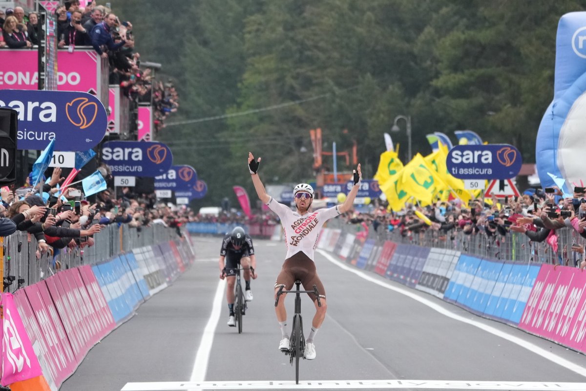 giroditalia's tweet photo. 🟦🟦🟦🟦⬜️⬜️⬜️⬜️🟥🟥🟥🟥
🟦🟦🟦🟦⬜️⬜️⬜️⬜️🟥🟥🟥🟥
🟦🟦🟦🟦⬜️⬜️⬜️⬜️🟥🟥🟥🟥
🟦🟦🟦🟦⬜️⬜️⬜️⬜️🟥🟥🟥🟥
🟦🟦🟦🟦⬜️⬜️⬜️⬜️🟥🟥🟥🟥
🟦🟦🟦🟦⬜️⬜️⬜️⬜️🟥🟥🟥🟥
🟦🟦🟦🟦⬜️⬜️⬜️⬜️🟥🟥🟥🟥
🟦🟦🟦🟦⬜️⬜️⬜️⬜️🟥🟥🟥🟥
🟦🟦🟦🟦⬜️⬜️ @AurelienParetP 

#Giro #GirodItalia https://t.co/jSHl9aNquf