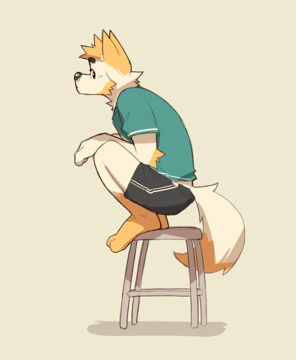 greyy_arts's tweet photo. sitting on a stool https://t.co/MNdqLWWAtI