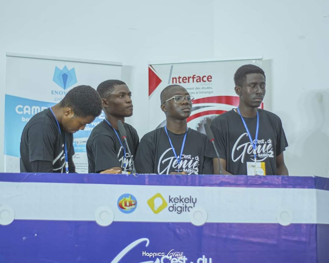 UniveLomeTg's tweet photo. Pour la deuxième année consécutive, l'équipe de @UniveLomeTg est en fnale de la compétition "C'est Du Genie". Victoire écrasante sur ESGIS 860-320. Trophée attendu le 27 mai prochain. Félicitations à la #TeamUl.
#UniveLomeTg
#CDuGenie
#UniversityChallenge
#dodzikokoroko https://t.co/xDbqrj01KJ