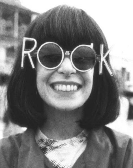 "A sorte de ter sido eu, de ter sido quem sou, de estar onde estou, não é nada se comparada ao meu maior gol. Sim, acho que fiz um monte de gente feliz"

Nossa homenagem à eterna Rita Lee, rainha do rock e lenda da MPB, que nos deixou na noite de ontem. Siga em paz!