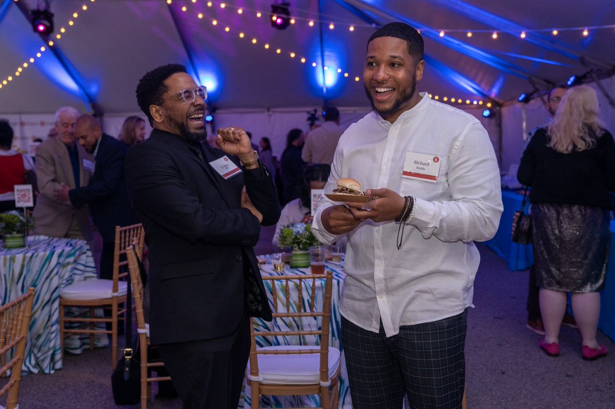 UnitedSouthEnd's tweet photo. Tickets are still available for our USES Neighborhood Gala next week! Come enjoy good food, good times, and support an important cause.

Doors open at 6:30 p.m. with the event’s program beginning at 7:30 p.m.

Visit the link in our bio for more info. and tickets! https://t.co/AtDcXEjIPe