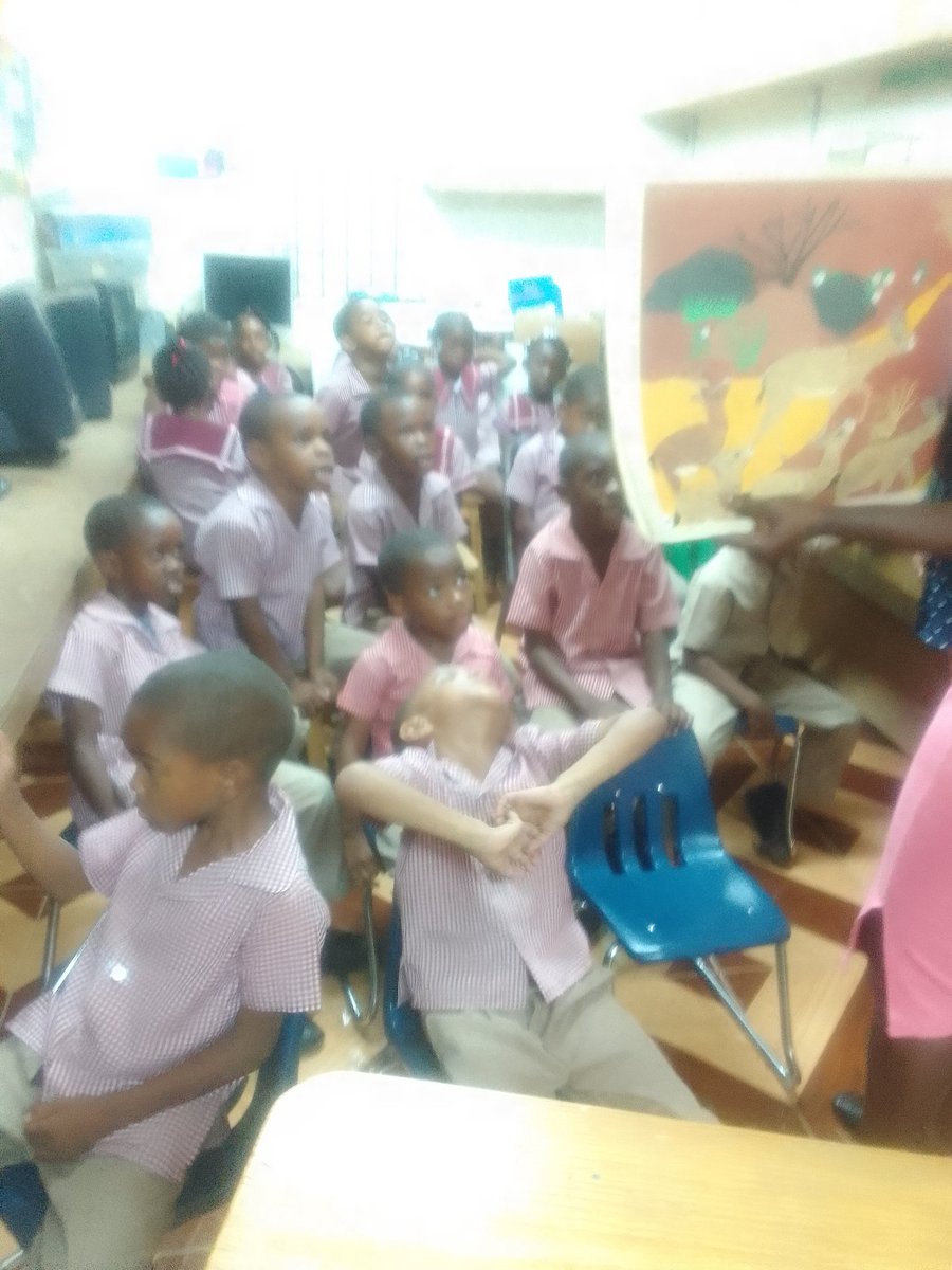 KemmyLeslie tweet media