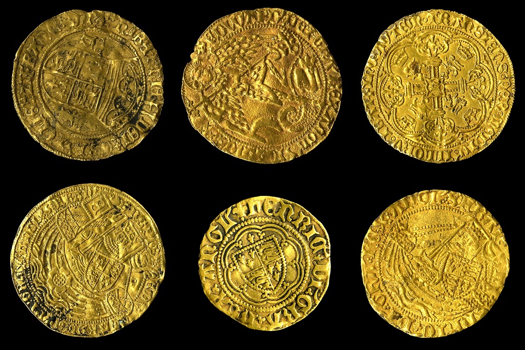 Back in May 2021, our West African Gold display opened at #ColchesterCastle. The inspiration came from a simple stat: 60% of the gold in #Medieval Europe originated from West Africa 😮
Check out the online collection: bit.ly/44Hs40F
#HiddenHistories #ThrowbackThursday