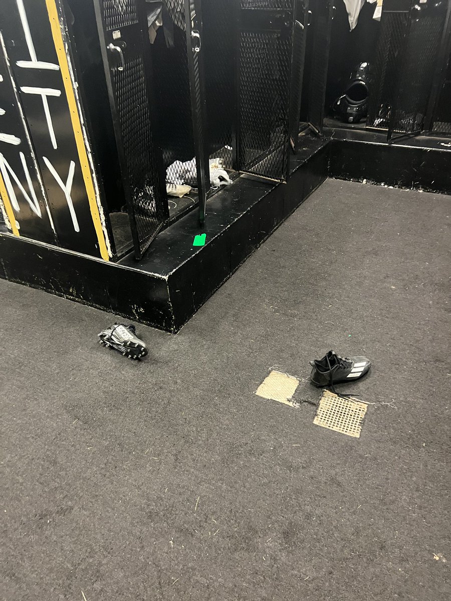 HHS Football Updates tweet media