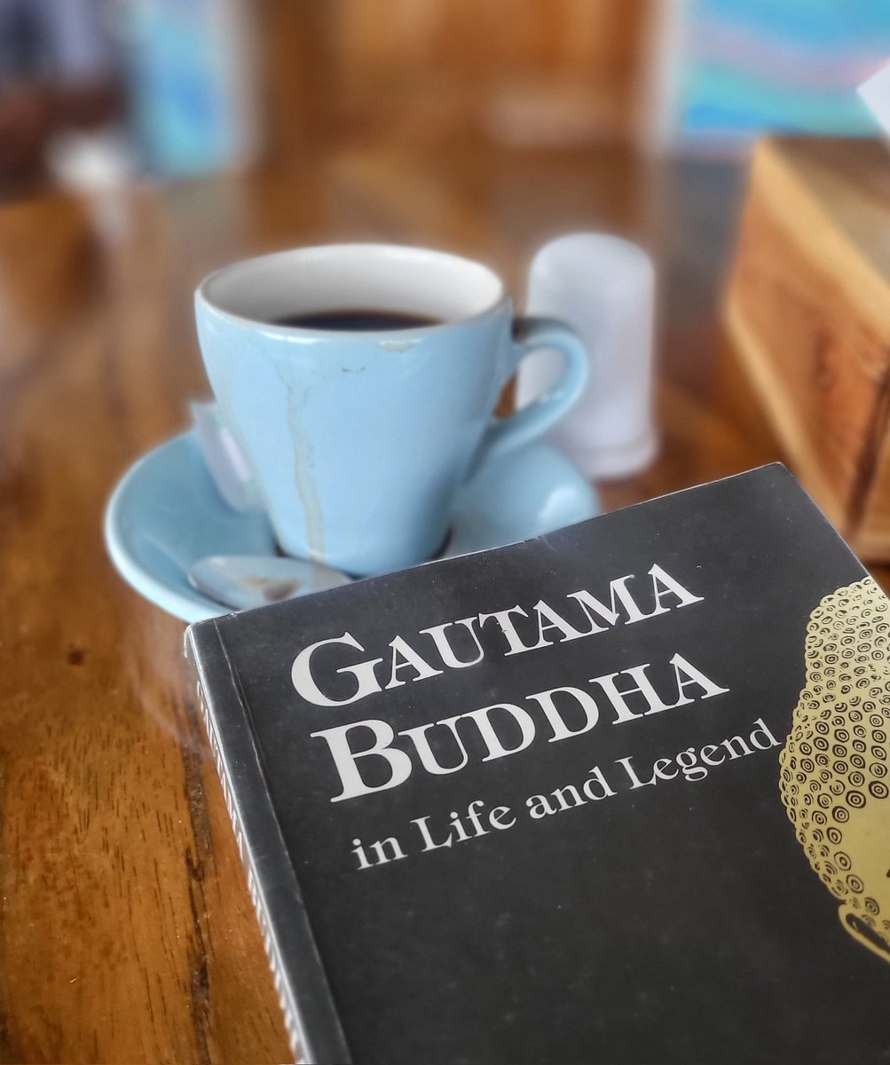 "Kita harus hidup dalam kedamaian; di antara orang-orang yang membenci. Marilah kita benar-benar tinggal di antara mereka tanpa ada kebencian!"

"Ini seperti ketika kita menulis surat di bawah cahaya lampu. Setelah selesai, lampu dipadamkan; tetapi tulisan itu tidak akan hilang."