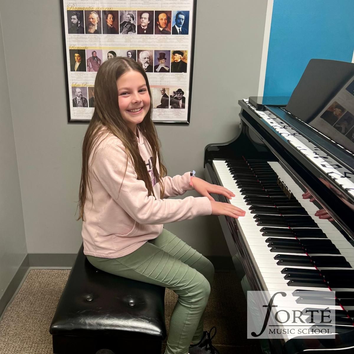 ForteMusic419's tweet image. Say hello to Natalie! 🌟 Natalie recently had her first piano lesson with our exceptional teacher Orlando. 🎹🎶

#pianolessons #musiclessons #pianolessonsforkids #pianolessonsforadults #pianolessonsforbeginners #pianolessonstoledo #pianolessonsnearme