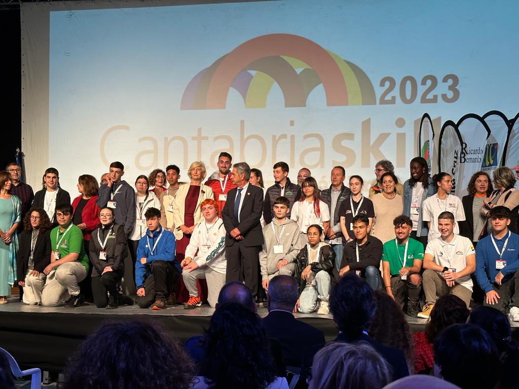 fpaglinformati1's tweet photo. CantabriaSkills 2023. https://t.co/8CF9F4p4oP