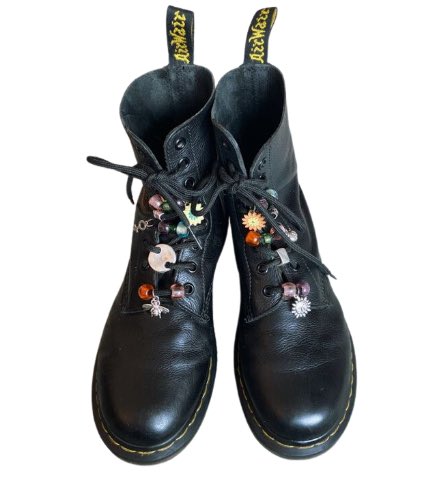 emilyexplodes's tweet image. 