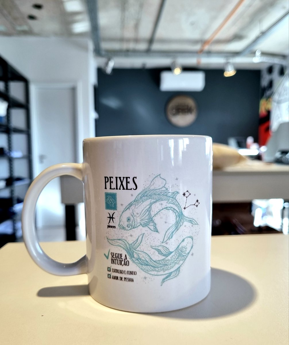 StudioGeek_'s tweet photo. Você está pronto para mergulhar em um mundo de criatividade pisciana? ♓
A estampa do signo de Peixes já está disponível em no Studio e com certeza vai fazer você se sentir como um peixe fora d'água... de tão incrível que é!

E aí, você é de qual signo? COMENTA AQUI EM BAIXO https://t.co/XFYh1H9Csc