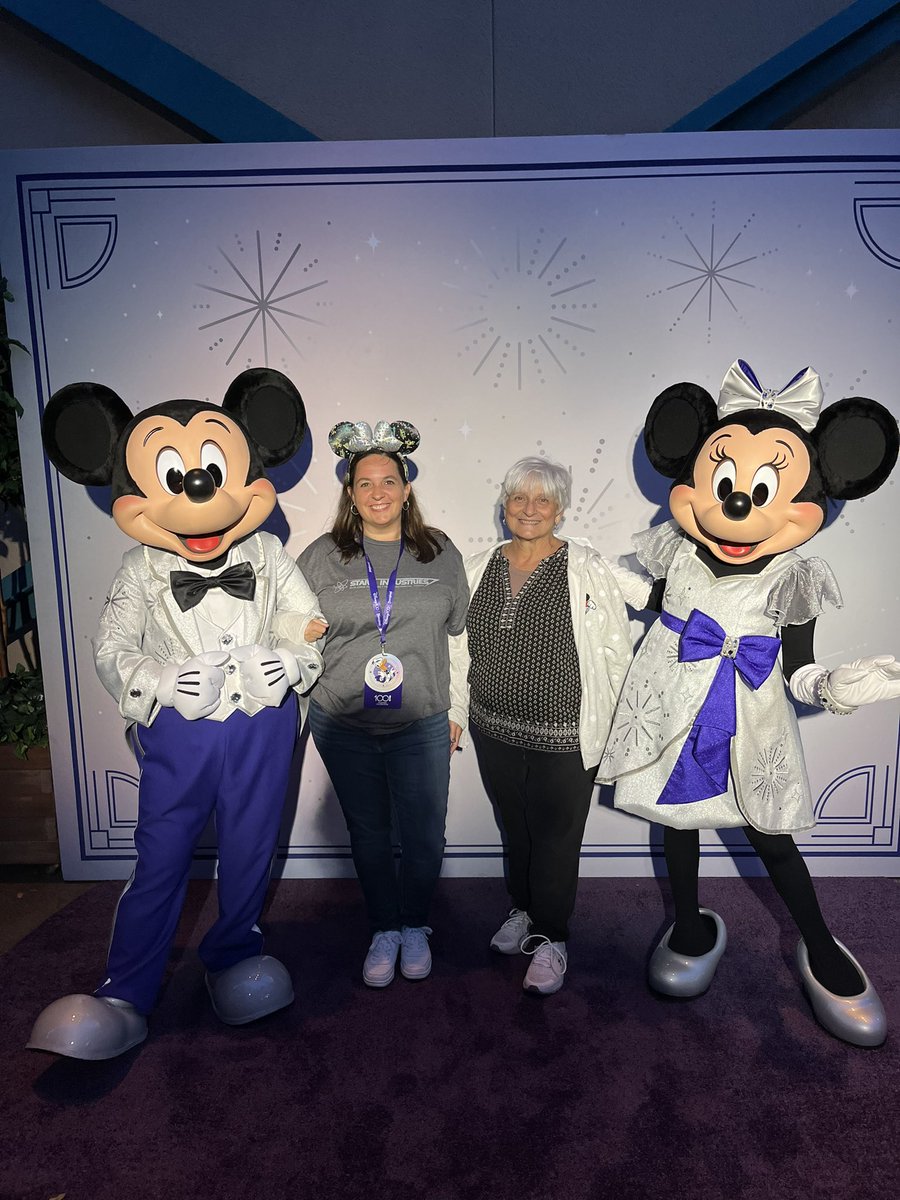 I can’t even begin to express what an amazing experience I had this past weekend! Thank you <a href="/Disneyland/">Disneyland Resort</a> for inviting me to participate in this extraordinary event. This truly was a special once in a lifetime experience. #disney100teacherscelebration #disneyimaginationcampus